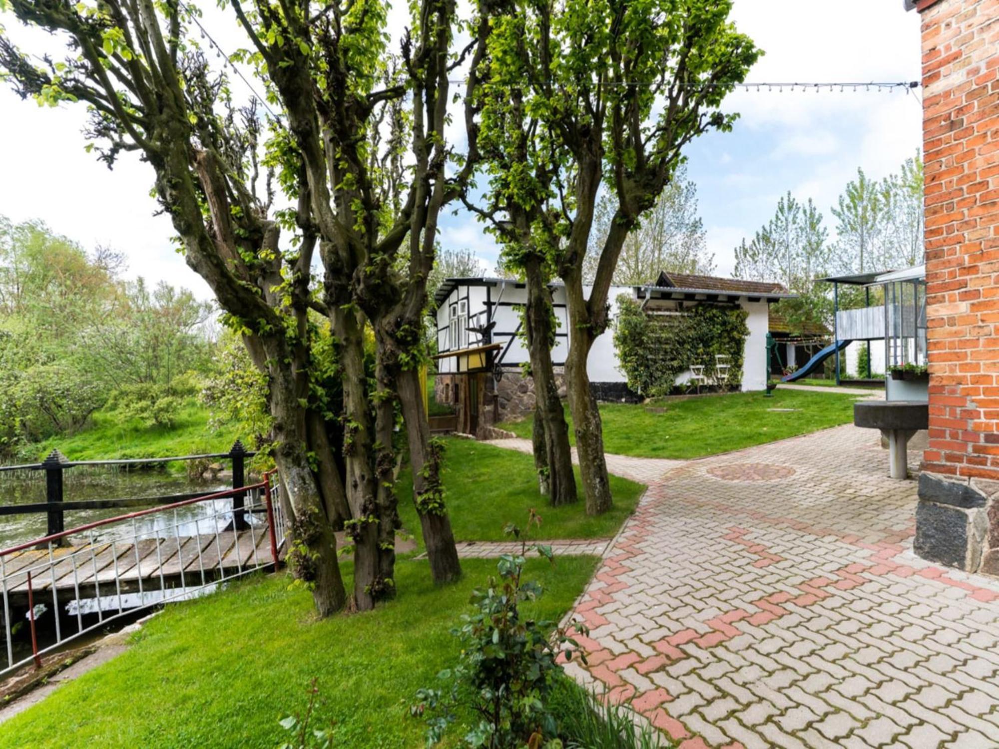 Lake View Apartment In Klein Pravtshagen With Garden Екстер'єр фото